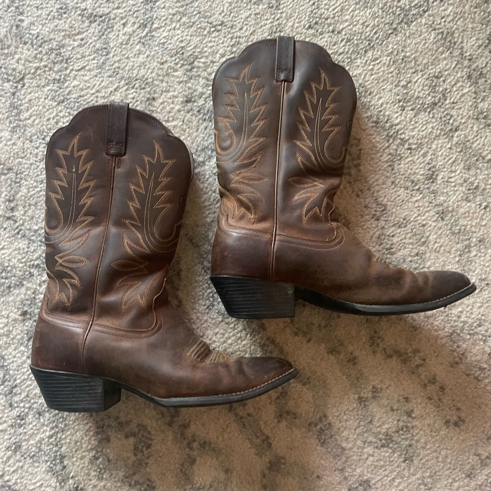 Ariat Heritage R Toe Western Boot